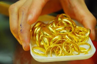 Giá vàng hôm nay 25/12: Thị trường trầm lắng trong dịp lễ Giáng sinh