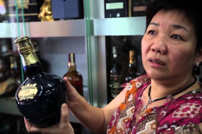 Mẹo phân biệt rượu ngoại thật - giả siêu đơn giản cho dịp Tết