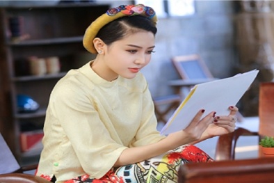 Ngọc Duyên diện áo dài cách tân, tất bật chạy show cuối năm