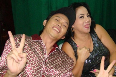 Vừa khỏe lại, Hoài Linh đã 'trốn viện' đi biểu diễn ở Biên Hòa