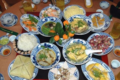 Chuyên gia tư vấn ăn uống đảm bảo chế độ dinh dưỡng trong ngày Tết