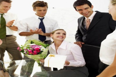 Phụ nữ nước ngoài được tặng quà gì trong ngày 8/3? 