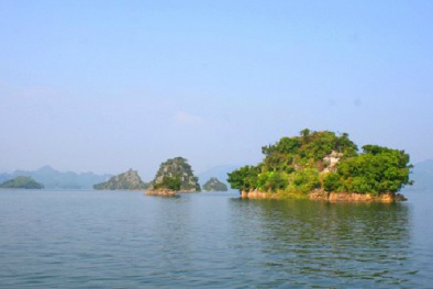 Ngắm vẻ yên bình của một Hạ Long trên cạn thứ 2