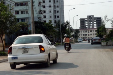 Những trường hợp bắt buộc phải bật xi-nhan ở Việt Nam