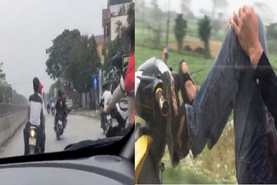 Lái xe máy bằng chân bị phạt bao nhiêu tiền? 