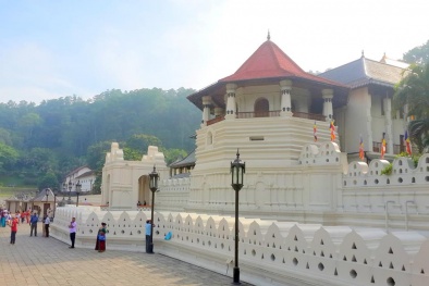 Ghé thăm thành phố tâm linh quan trọng bậc nhất với người Sri Lanka