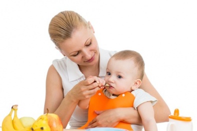 Những sai lầm khi cho trẻ ăn dặm
