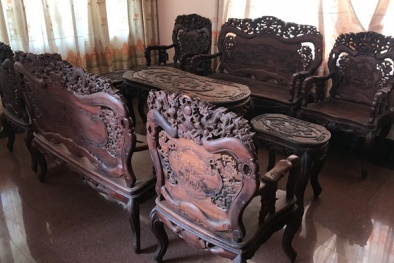 Hai bộ bàn ghế ‘long, lân, quy, phụng’ gần 10 tỷ đồng của đại gia TPHCM