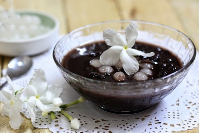 Cách nấu chè đậu đen bằng nồi cơm điện nhanh nhất, bổ dưỡng nhất