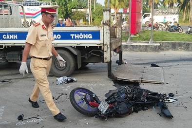 Trên đường về ra mắt Đăng ký và nhận 60K 24 bao lì xì miễn phí mỗi ngày, đôi nam nữ bị tai nạn giao thông tử vong
