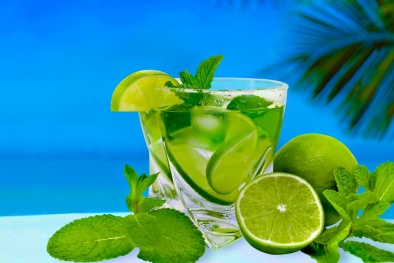 Điều 'thần kì' của việc uống nước chanh đều đặn trong nửa tháng
