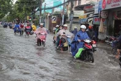Dự báo thời tiết ngày mai: Cả Bắc Bộ và Nam Bộ có mưa rào và dông