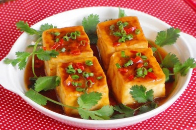 Học ngay cách làm đậu phụ sốt cay cho bữa tối ngày mát trời 