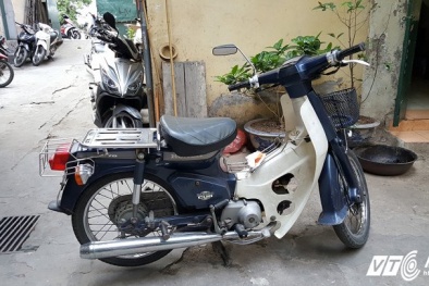 ‘Đập hộp’ từ những năm bao cấp: Chiếc Honda Super Cub 'hét' giá 40 triệu đồng