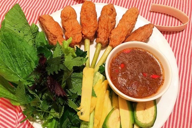 Cách làm nem lụi bằng bếp điện thuận tiện nhất cho ngày nắng dịu