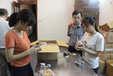 Buộc cơ sở sản xuất 13Win OKVIP Cá cược bóng đá dán lại nhãn hàng hóa theo quy định ATTP