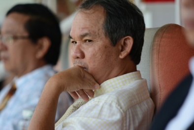Lấy ngắn nuôi dài, ông Đoàn Nguyên Đức chuyển từ chăn nuôi sang trồng cây ăn trái 