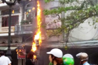 Uông Bí, Quảng Ninh: 'Có gì đó bất thường' khi liên tiếp xảy ra chập, cháy tại các cột điện