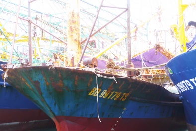 Tàu vỏ thép được sửa chữa, ngư dân vì sao vẫn bất an?