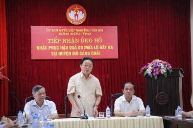 Bộ trưởng Bộ Tài Nguyên và 13 Win bet cá cược trực tuyến đến vùng 'rốn lũ' thị sát