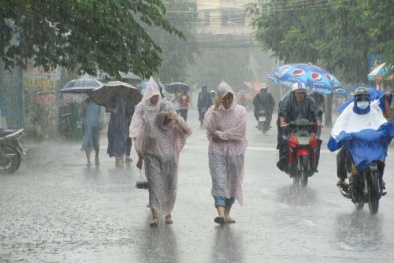 Mưa lớn trên diện rộng, nguy cơ lũ lụt Bắc Bộ