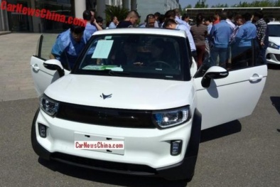 Một chiếc ô tô điện mini 'siêu xinh' chạy 200 km không cần sạc mới trình làng