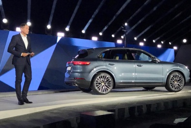 Chính thức ra mắt tại Đức với giá 2 tỷ đồng, Porsche Cayenne 2018 có gì hấp dẫn?