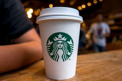 Starbucks bị chỉ trích vì cà phê latte có quá nhiều đường 