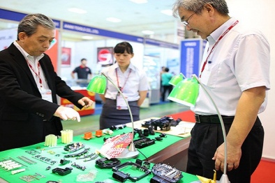 13Win 19.com link truy cập Việt đối mặt với cạnh tranh khốc liệt từ nhà chế tạo láng giềng