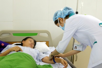 9 du khách nghi bị ngộ độc 13Win OKVIP Cá cược bóng đá phải nhập viện cấp cứu ở Đà Nẵng
