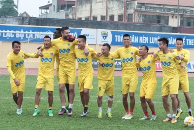 FLC Thanh Hóa vẫn đang dẫn dắt cuộc đua vô địch