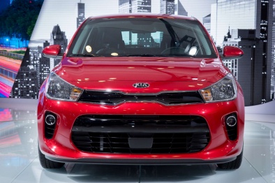 Kia Rio 2018 trình làng: Nhiều tính năng mới, giá rẻ từ 14,795 USD
