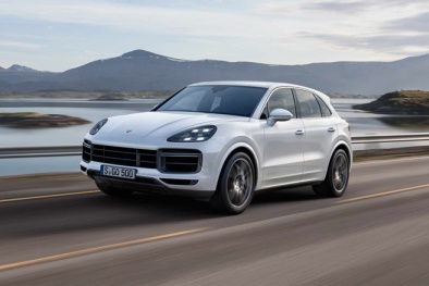 Porsche Cayenne Turbo mới giá hơn 2,8 tỷ ở Mỹ, về Việt Nam gần 9 tỷ đồng