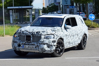 Lộ diện mẫu SUV GLS 2019 của Mercedes trên đường chạy thử