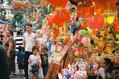 Tết Trung thu nay: Hiện đại nhiều rồi nhưng bóng hình quá khứ vẫn đậm đặc