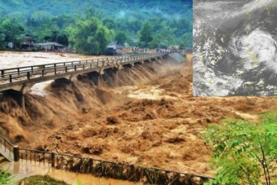 Mưa lũ chưa qua, bão số 11 lại chuẩn bị đổ bộ nước ta
