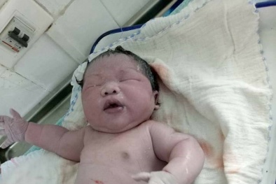 Vĩnh Phúc: Bé sơ sinh 7,1kg nặng nhất Việt Nam