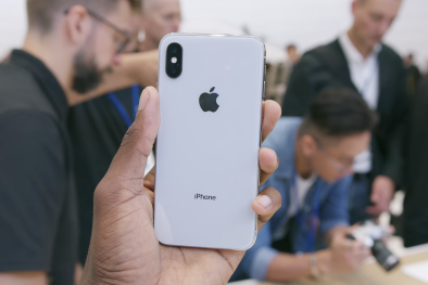 iPhone X hết veo trong vài phút sau phiên mở bán online