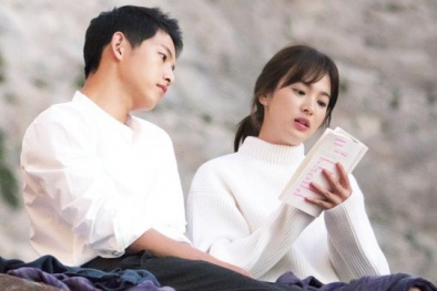 Song Joong Ki bật khóc khi thề nguyện chung sống bên Song Hye Kyo suốt đời
