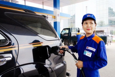 Giá xăng sẽ tăng mạnh vào ngày mai?