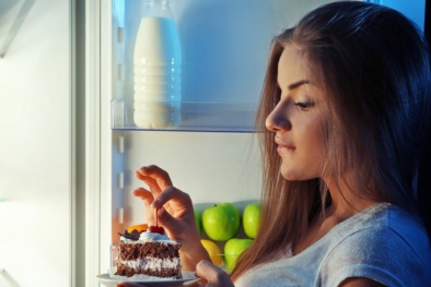 Ăn tối muộn gia tăng nguy cơ mắc bệnh tim và đái tháo đường