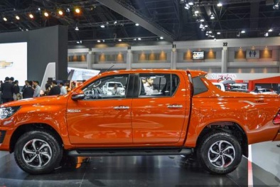 Chỉ với giá 465 triệu đồng, Hilux phiên bản 2018 của Toyota có gì hay?