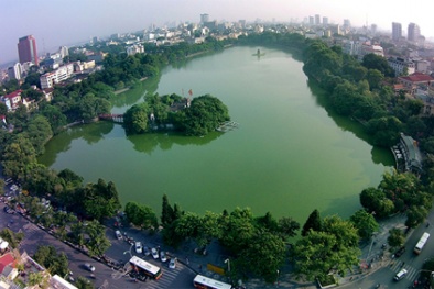 Trước Tết Nguyên đán Hà Nội hoàn thành nạo vét làm sạch Hồ Gươm với 30 tỷ đồng