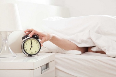 Tác hại không ngờ từ thói quen 'ngủ nướng' ngày cuối tuần