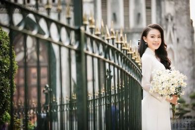 ‘Cô gái vàng’ Hoa hậu Việt Nam giành giải Nhất sinh viên nghiên cứu khoa học