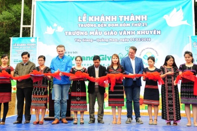 Sữa Cô Gái Hà Lan khánh thành trường Đèn Đom Đóm thứ 21
