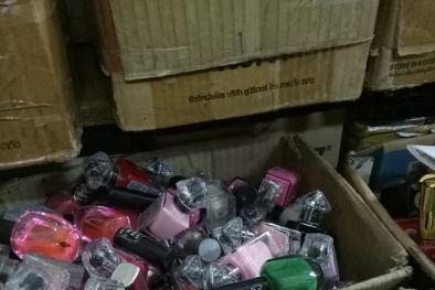 Các hóa chất nằm trong lọ sơn móng tay chị em cần biết và cách mua hàng 'chuẩn'