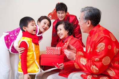 Câu ‘Mùng 1 Tết cha, mùng 2 Tết mẹ, mùng 3 Tết thầy’ có ý nghĩa gì?