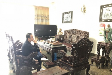 Chiêm ngưỡng bộ bàn ghế 'thập thất long', trả ngay 5 tỷ chủ nhân vẫn không bán