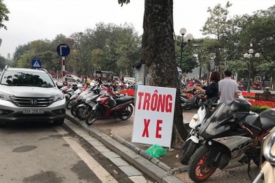 Bãi trông xe quanh di tích ‘nhan nhản’, ‘chặt chém’ giá ‘cắt cổ’